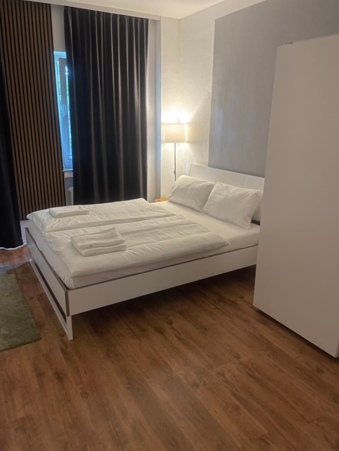 Koeln Wohnung 4 Min Naehe Von Hbf Und Dom Mit Garten ,Balkon & Office Buitenkant foto